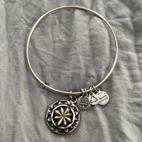 Alex and Ani Compass Bracelet - Picture 1 of 2